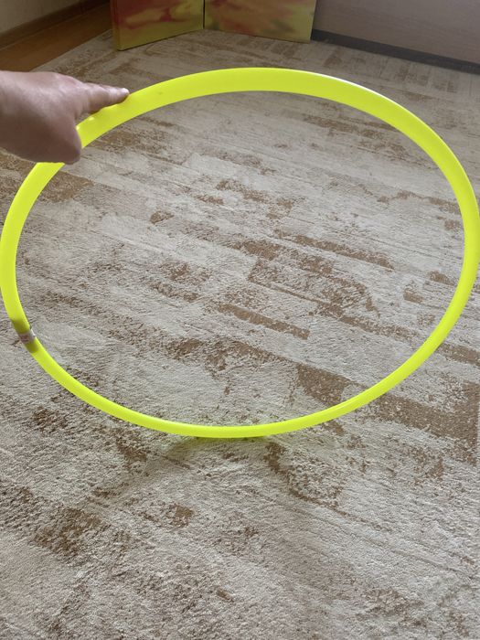 Продам обруч новый