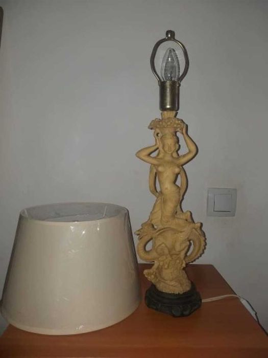 Veioza din praf de marmura cu rasina si abajur