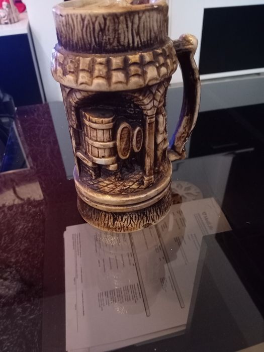 De vanzare halba de bere  pentru decor