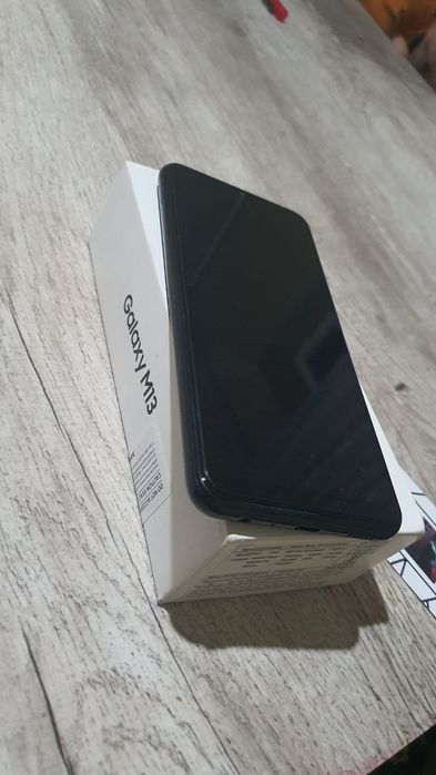 Samsung galaxy M13 sotiladi karobka document Hali yangi pachti
