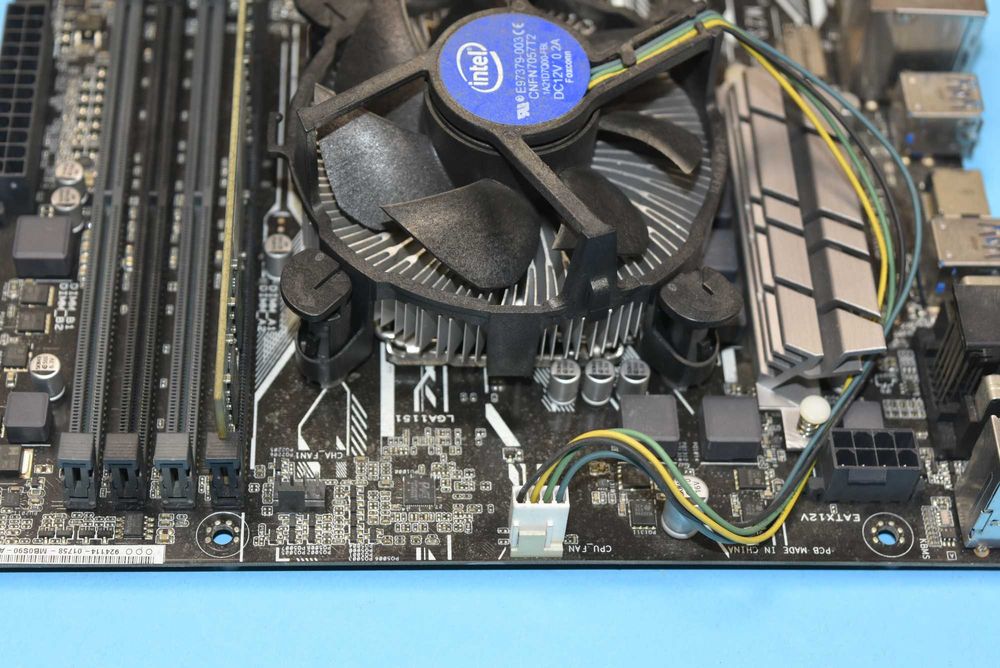 Дъно процесор памет и охладител - Asus Prime H270-Plus 1151 Socket Celeron G3900 4 GB DDR4 + Cooler