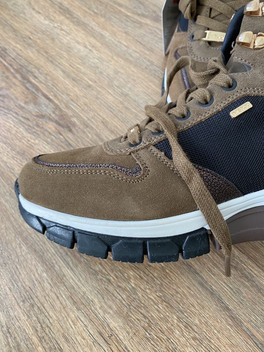 Ботинки женские