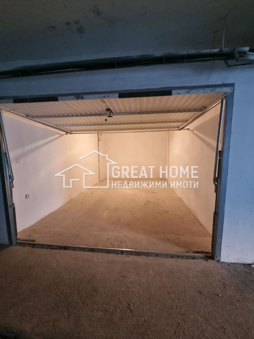 Продава се Гараж / Паркомясто в Търговище, Център - 18 кв.м за 992 €/кв.м - Снимка #1