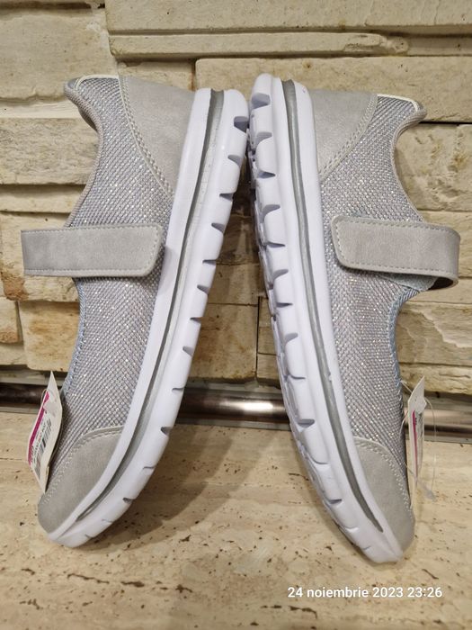 Pantofi NOI, 39/40, Italia, cu platforma