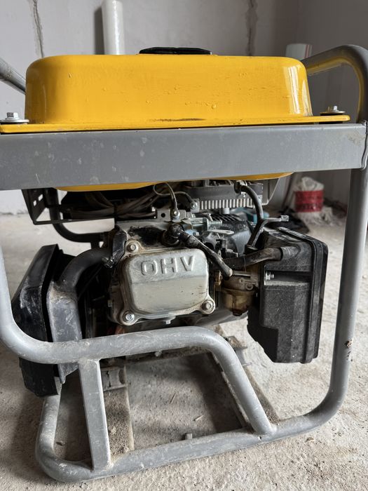 Генератор бензиновый продам