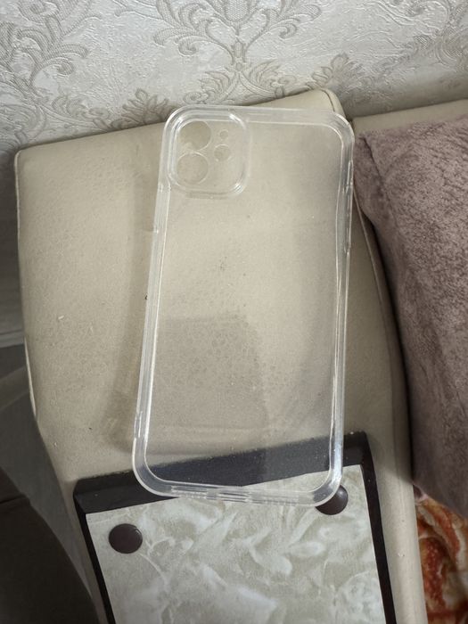 Чехлы на айфон 11