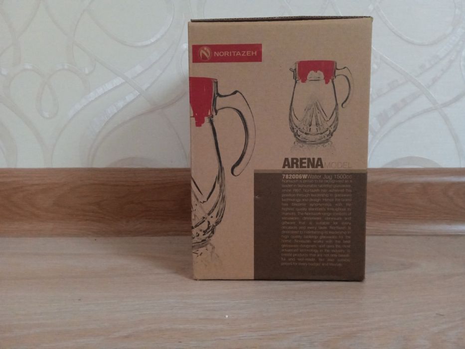 Вместительный Графин для воды