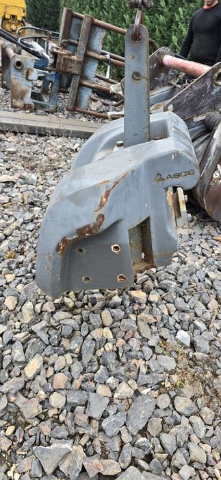 Greutate frontala tractor valtra john deere claas case  600 kg