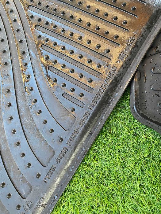 Коврики в ноги Highlander 2012 ОРИГИНАЛ!!!