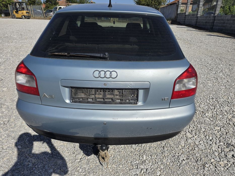 Продавам ауди а3 8л 1.6 брнзин на части