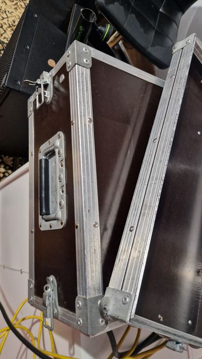 Amplificator d&b audiotechnik D12(dynacord lx2200)