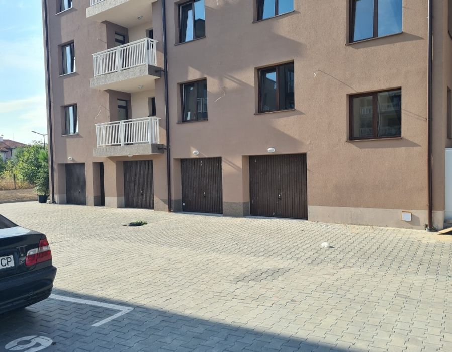 Дава се под наем Гараж / Паркомясто в Пловдив, Въстанически - 21 кв.м за 81.6 € - Снимка #2