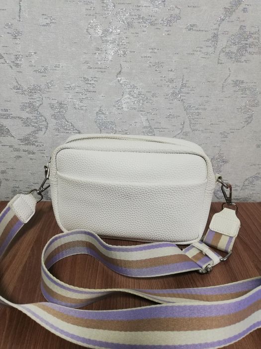 Продам женские сумки .