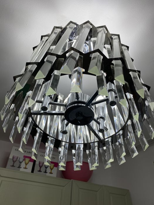 Красивая люстра