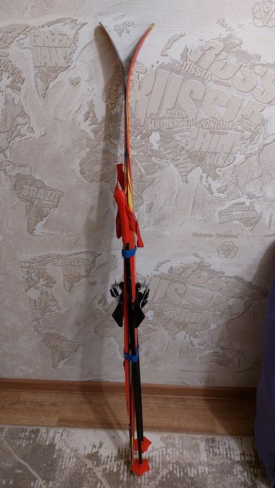 Лыжи детские с палами и ботинками