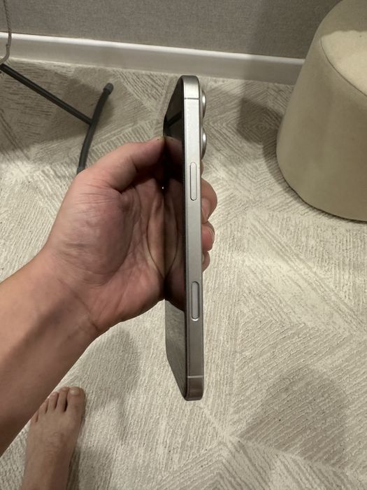 Iphone 16pro max white