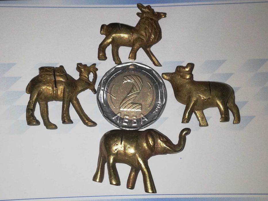 Бронзови фигурки