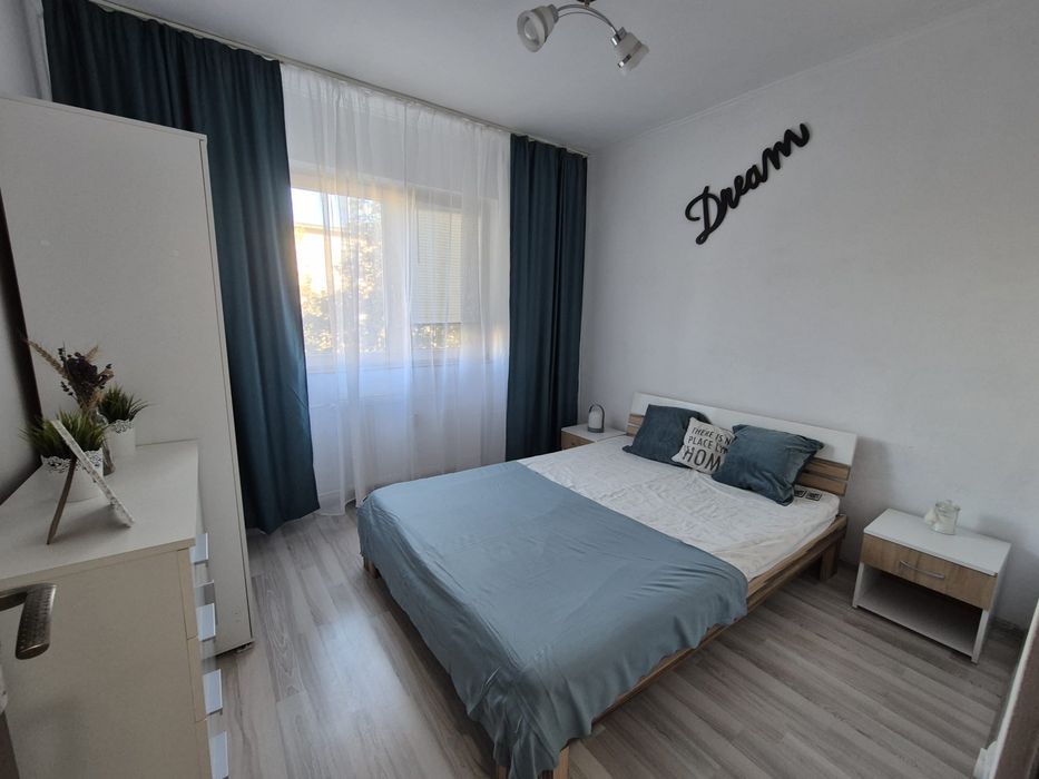 Inchiriez apartament cu 2 canere