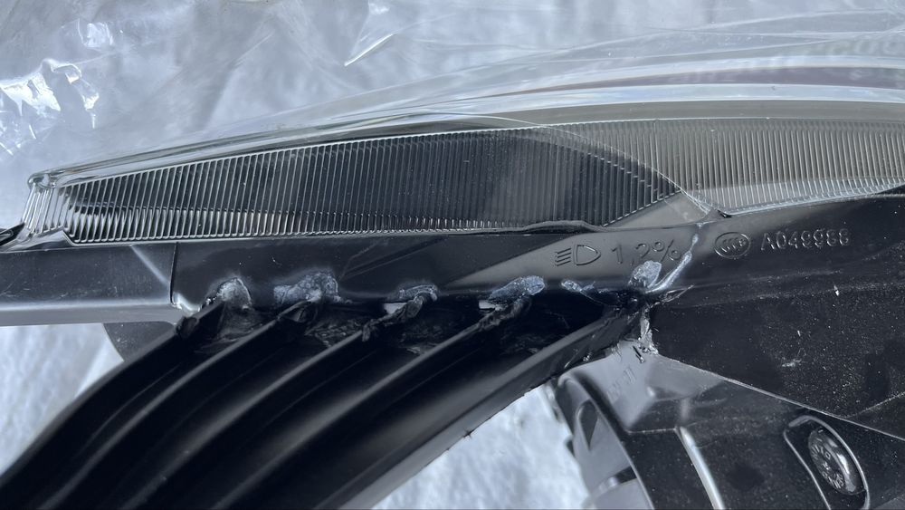 Ляв фар MG ZS с лепен захват