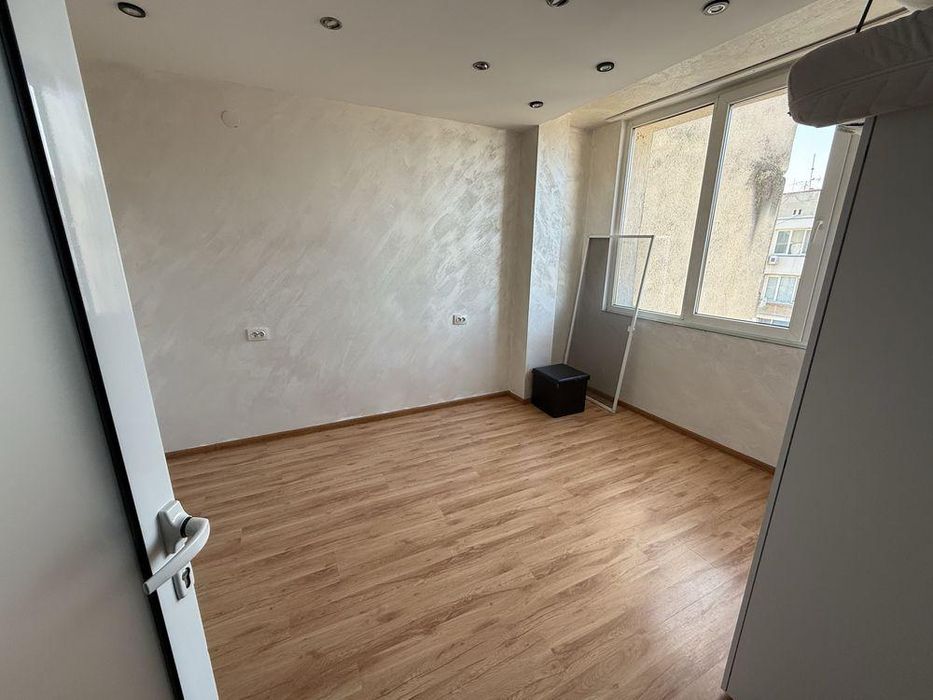 Дава се под наем Тристаен апартамент в София, Бенковски - 65 кв.м за 509.49 € - Снимка #4