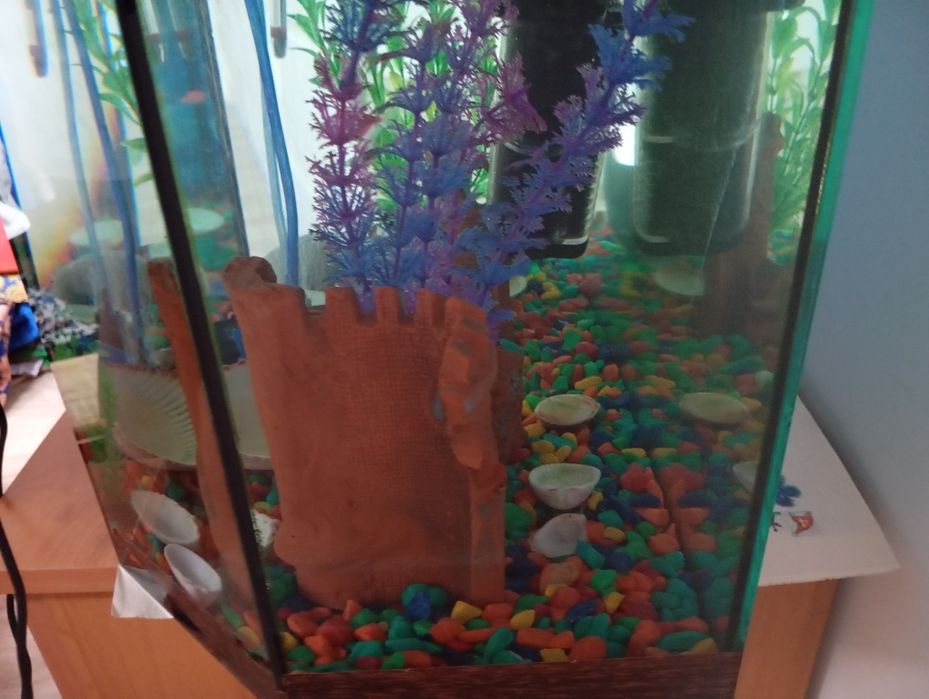 продается аквариум 60 л