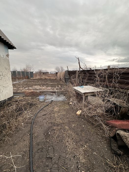 Продаю дачу на строителях.