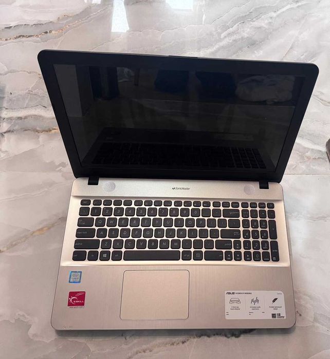 Laptop ASUS X541U i3-7100U 8GB RAM SSD 480GB Win11 licenta, baterie 3h