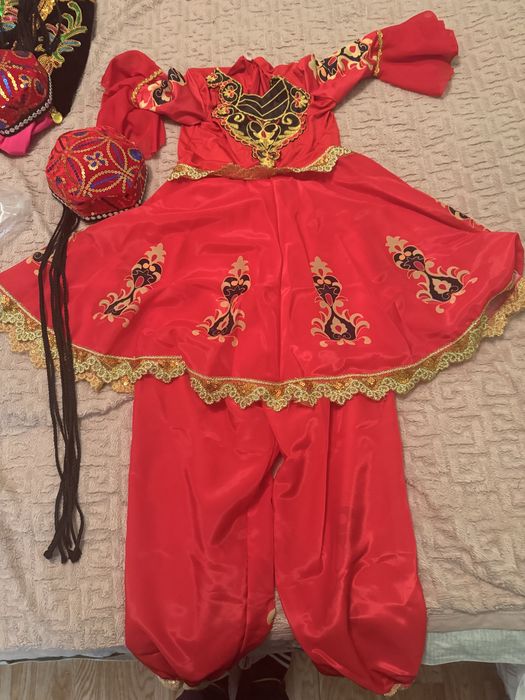 Уйгурский костюм