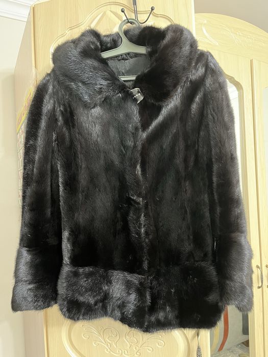 Продам норковую шубу