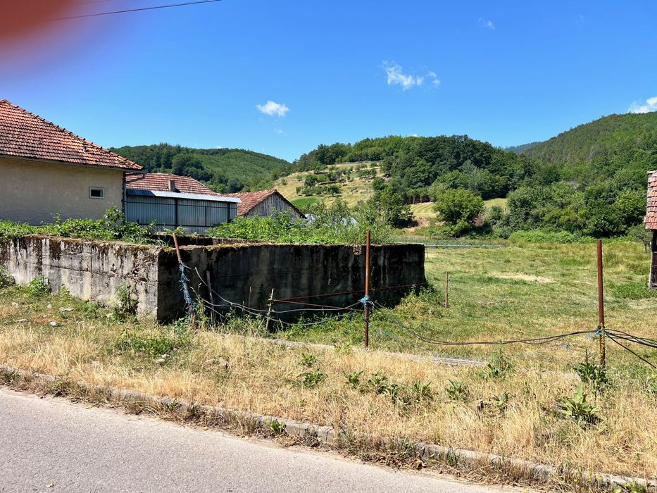 Vand Teren Intravilan Tarcaita