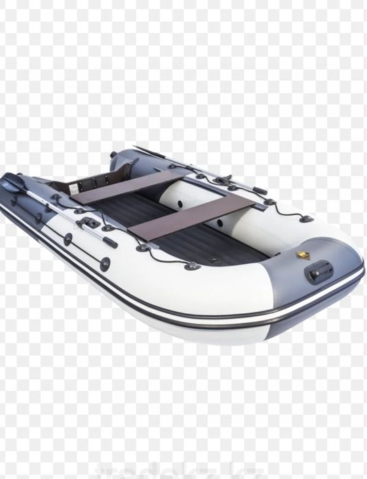 Лодка Ривьера3200