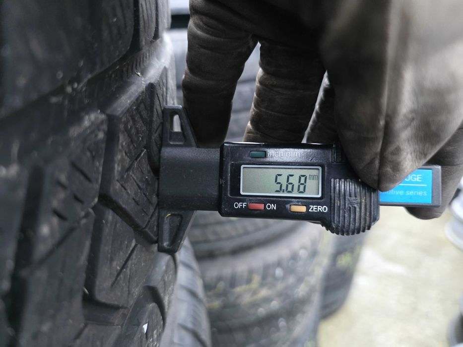 2бр Зимни гуми 255 50 19 - Pirelli Runflat