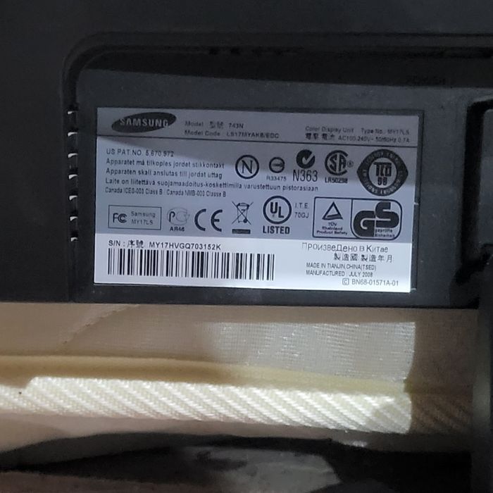 Продам samsung монитор