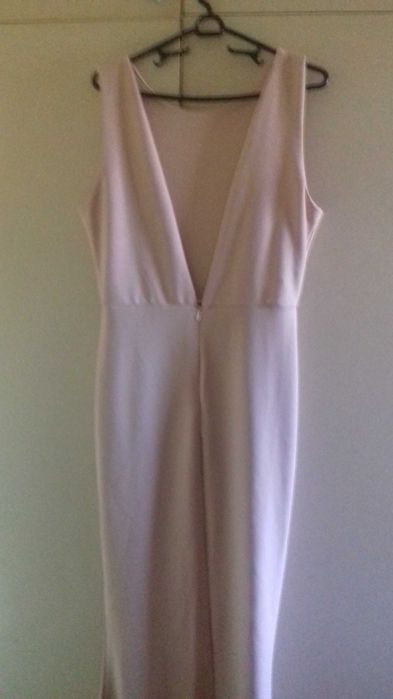 Елегантна дълга рокля