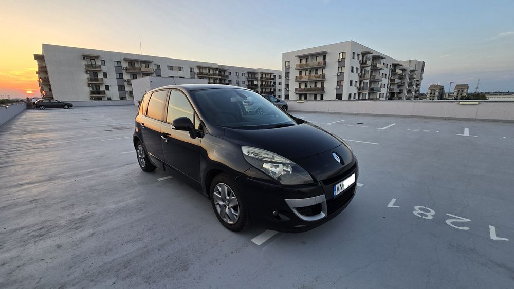 Renault Scenic 2011