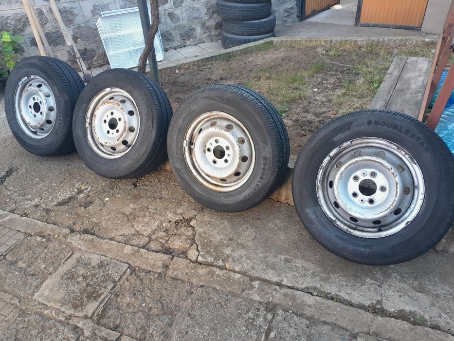 Бусови джанти с гуми