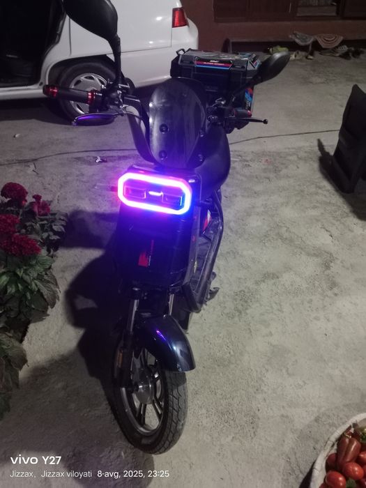 Skuter tezligi 60 km/s