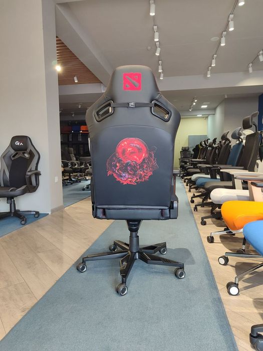 Компьютерные игровые кресло, Oʻyin kreslosi madel Dota 2. Есть доставк