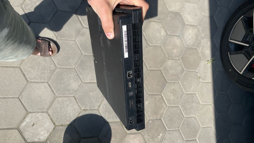 PlayStation 3 (в идеале) с рулем и дисками