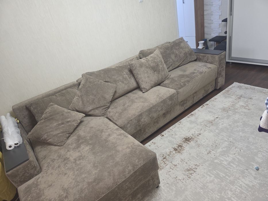 Диван раскладывается с ящиками