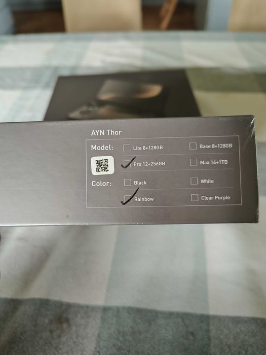Ayn thor - Pro 12+128gb rainbow