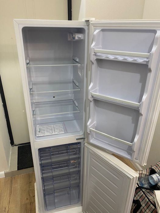 Новый холодильник Almagreen