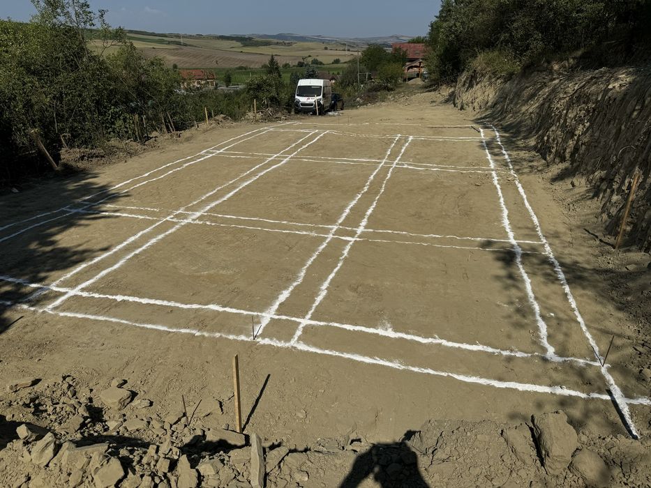 Loc de casa zona linistita + cabana bonus