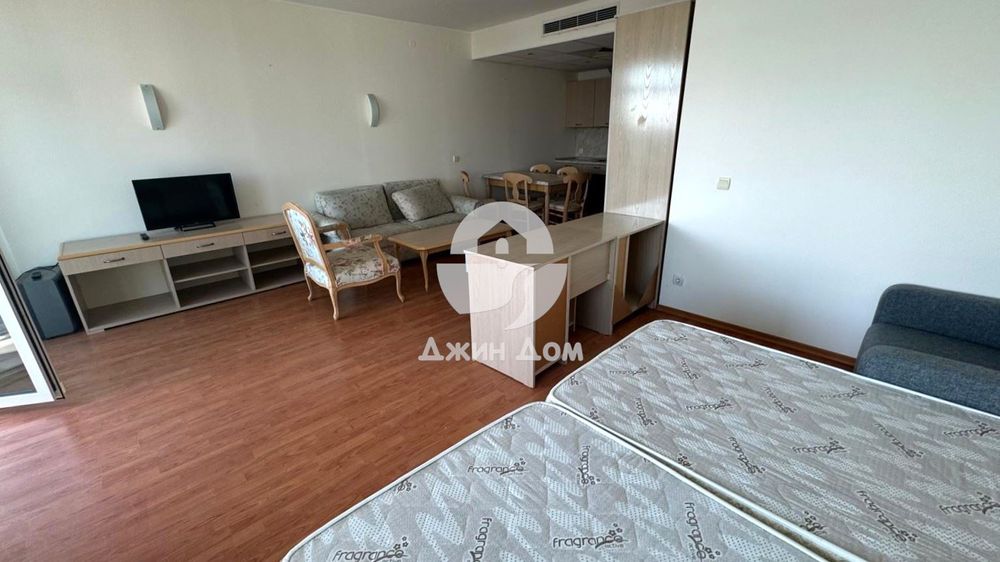 Продава се Едностаен апартамент в к.к. Слънчев бряг - 84 кв.м за 798 €/кв.м - Снимка #2