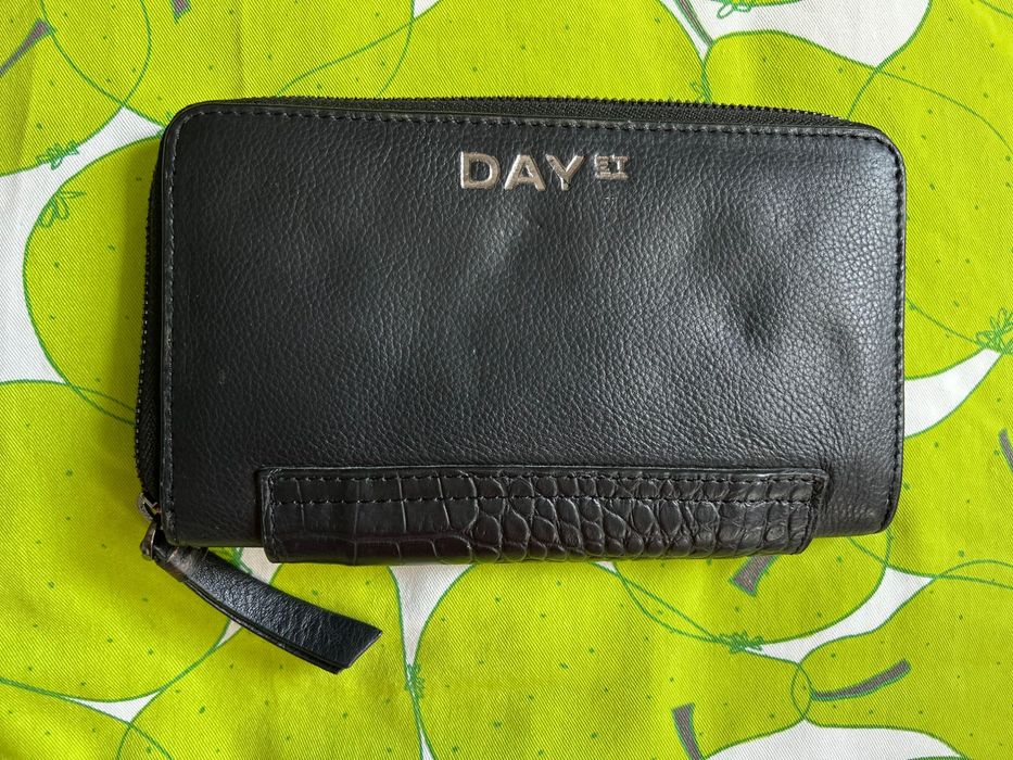 Черен широк правоъгълен портфейл Day Malene Birger