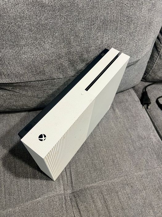 Xbox One S cu GTA 5, fara maneta