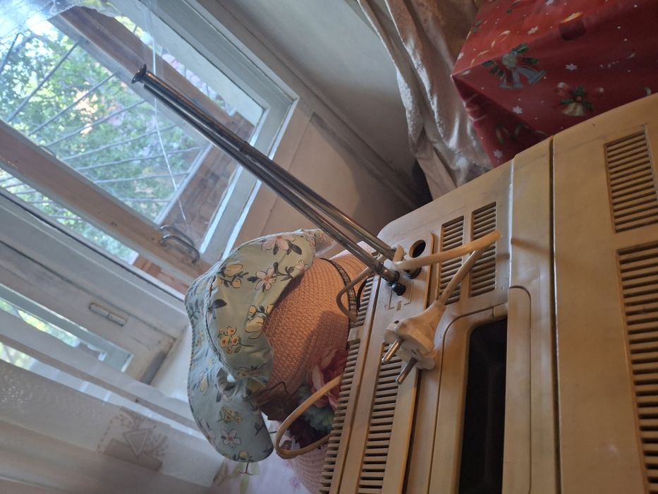 Телевизор переносной