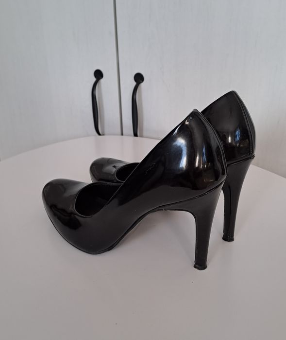 Pantofi negri de lac nr 38