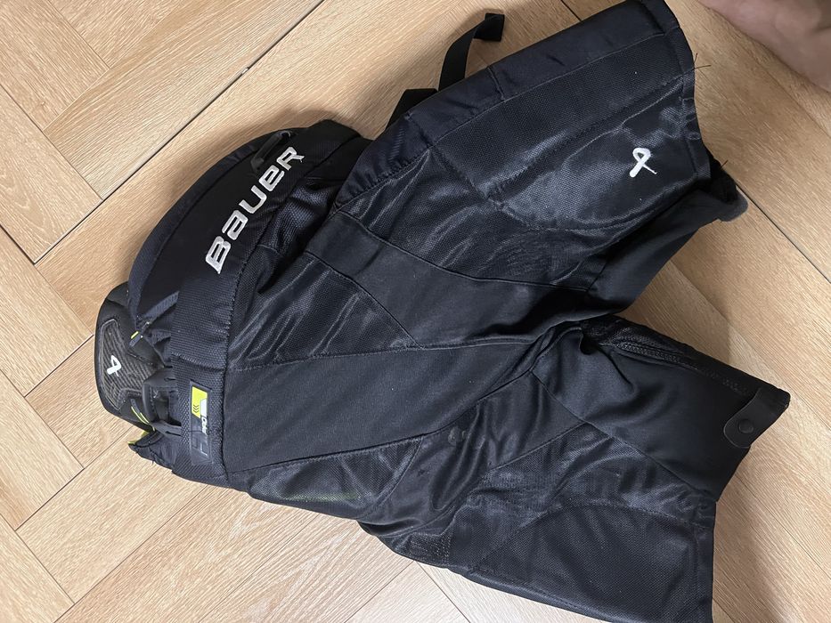 Профессиональные хоккейные шорты Bauer HP Pro (Junior L)
