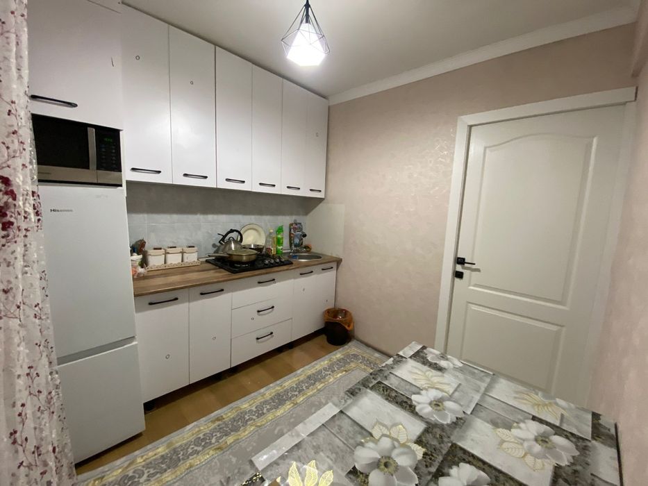 Болашақта Абая 28үй 1 бөлме